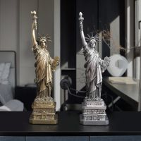 Statue of Liberty Character Art Statue Decoration Creative Home Living Room Bedroom Office Window Desktop Resin Souvenir Gift