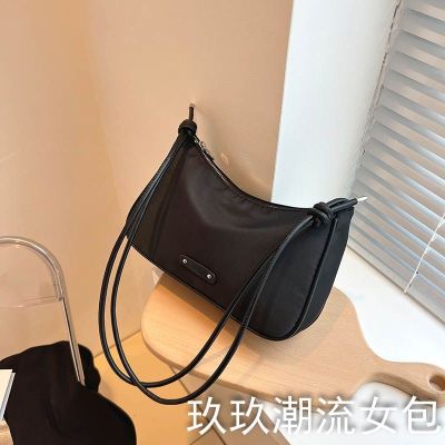 【Hot Sale】 Jiujiujia high-value Korean bag womens 2023 summer one-shoulder Messenger underarm nylon casual dumpling