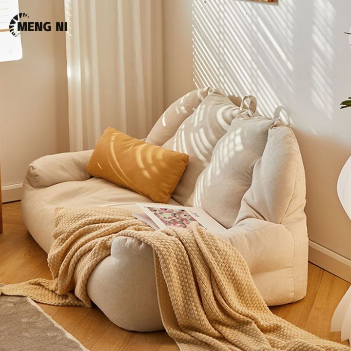 Ghế Sofa Lười phòng ngủ nam nhỏ: Ghế Sofa Lười là sự kết hợp giữa phong cách và tiện ích tuyệt vời cho phòng ngủ nam nhỏ. Với kích thước nhỏ gọn và thiết kế đặc biệt, ghế sofa lười sẽ giúp bạn cảm thấy thoải mái và dễ chịu hơn bao giờ hết. Thực sự là một sự lựa chọn hoàn hảo cho không gian phòng ngủ của bạn.