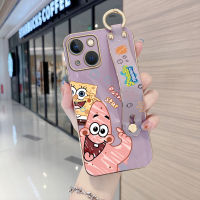 Volans เคสสำหรับ Apple iPhone 15 Plus 15 Pro Max พร้อมสายรัดข้อมือนิ่มลายการ์ตูนขอบสี่เหลี่ยมน่ารักสพันชบ็อบสแควร์แพนท์ Scissorhands เคสชุบเคสโทรศัพท์เคสโทรศัพท์นิ่มชุบหรูหรา