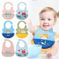 【DT】hot！ Soft Baby Bibs Cartoon Silicone Bib Infant Toddler Feeding Saliva Adjustable Children Burp Scarf