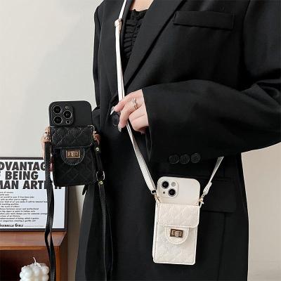 กระเป๋าสตางค์แบบใหม่สำหรับ iPhone14Promax Carabiner Snap Case สำหรับ iPhone13 Leather กระเป๋าสะพายไหล่สำหรับ iPhone12Promax กระเป๋าสตางค์สีขาวสำหรับ iPhone11