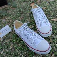 Conver All Star White Color สีขาว สียอดฮิตที่สุด โปรโมชั่นลดราคาพิเศษมาก สั่งเข้ามาได้เลย พร้อมส่งฟรี 1-2 วัน