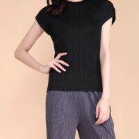 2021 Spring And Summer New Miyake Pleated Large Size Short-Sleeved T-Shirt Top All-Match High-End Temperament Simple Fashion Age-Reducing Women