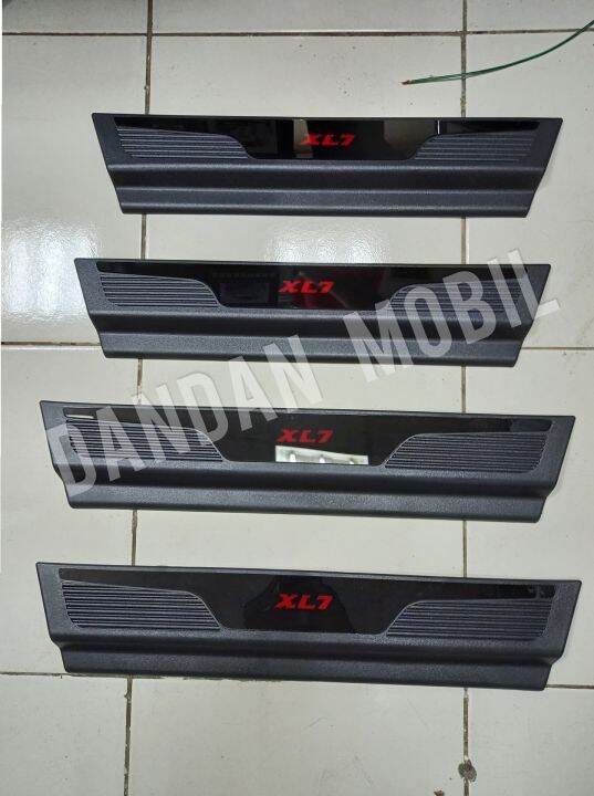 Sillplate Sill Plate Samping Suzuki XL7 Tulisan Merah Lazada Indonesia
