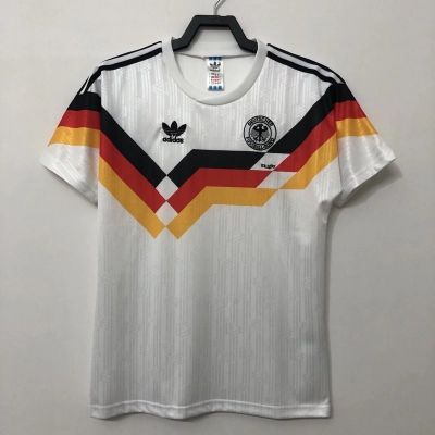 เสื้อกีฬาแขนสั้น ลายทีมชาติฟุตบอลเยอรมัน 90 คุณภาพสูง สไตล์เรโทร สําหรับผู้ชาย