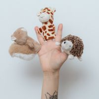 Kawaii Mini Animal Hedgehog Hand Puppets for Baby Kids Puzzle Finger Puppet, 9CM