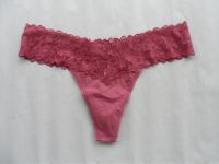 ชั้นใน  Victorias Secret รุ่น Thong สีชมพูสุด Sexy  ใหม่แท้ 100% จากอเมริกา