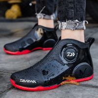 [Chaopu shoes] Daiwa รองเท้าตกปลาผู้ชาย39; S รองเท้าเดินป่ากันลื่นรองเท้าบูทหน้าฝนตกปลา Shaxi ยางทนทานกันน้ำรองเท้าตกปลา