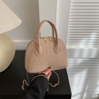 [COD] Stone bag female 2023 new fashion retro shell texture shoulder Messenger