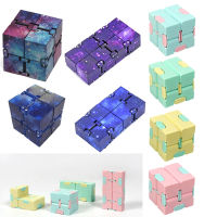 【Free-style】 ลูกบาศก์ของรูบิค จิ๊กซอว์ ของเล่นบีบอัด Rubiks Cube ของขวัญสำหรับเด็ก