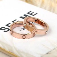 LOVE Series ร้อยเข้าคู่ไทเทเนียมที่งดงามชุบด้วยเหล็กชุบ18K Cincin Rose Gold แฟชั่นเครื่องประดับแหวนใส่นิ้วสำหรับเด็กผู้หญิง