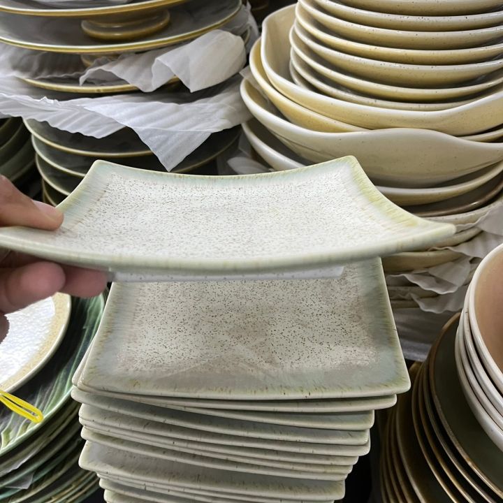 จานเหลี่ยมสวยๆ-ขนาด-6-5นิ้ว-จานลายสวยๆ-จานลายญี่ปุ่น-ceramic-plate-เซรามิคเนื้อหนา-เซรามิคเกรดเอ-จานราคาถูก-จานยกโหล-จานชามราคาส่ง