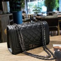 卐◆❏ 2022 fashionable joker inclined shoulder bag new ins chain BaoLings little sweet one