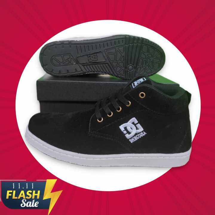 dc shoes sneakers