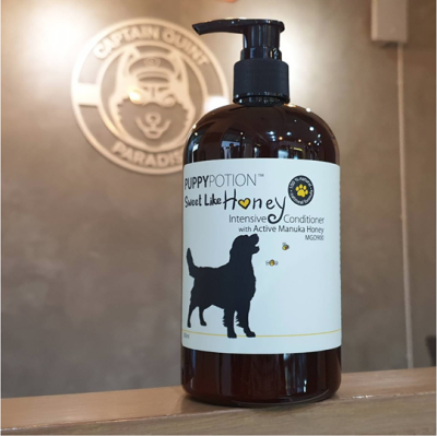 ครีมนวด Doggy Potion Honey 500ml. ช่วยฟื้นฟูผิวหนังและบำรุงขน เหมาะสำหรับสุนัขผิวบอบบาง