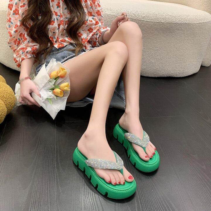 cross-border-trade-the-goods-thick-soles-slippers-female-summer-new-diamond-outside-temperament-celebrities-wear-sandals-flip-flops-female