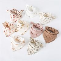 【CC】 Newborn Baby Bibs Print Cotton Gauze Saliva Mulitifunction Scarf Feeding Bib Bandana Burp Shower