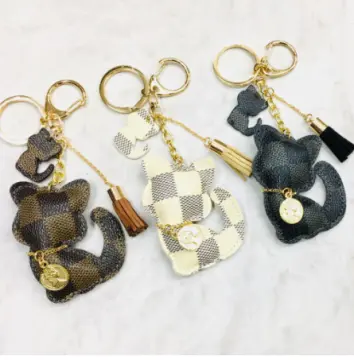 Shop Louis Vuitton Keychain with great discounts and prices online - Nov  2023