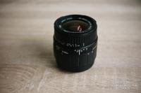 ขายเลนส์มือหมุน Sigma 28-80mm F3.5-5.6 Macro (สำหรับใส่กล้อง Sony DSLR ได้ทุกรุ่น) Serial 3060071 ถ่าย Macro ได้