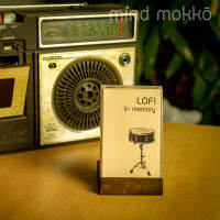 Cassette Tape Cover Stand Play Now สีวอลนัท ที่วางโชว์ปกอัลบั้มเทปคลาสเซ็ทที่กำลังเล่นทำจากไม้