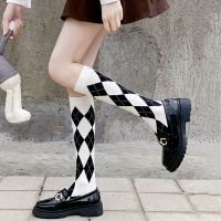 【Sock shop】วิทยาลัยสไตล์ผู้หญิงถุงน่องเกาหลีสไตล์ญี่ปุ่นโรงเรียนมัธยมสาวลายสก๊อตถุงเท้ายาวถุงน่อง JK โลลิต้าสาวเข่าถุงเท้าสูง