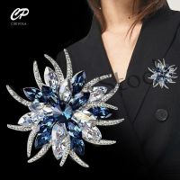 【hot sale】 ✿ B36 High-end womens luxury western accessories imitation crystal temperament creative simple atmosphere sun flower brooch