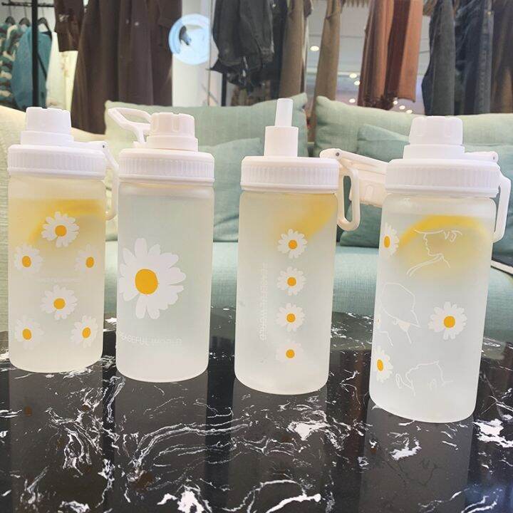 new-500m-cute-daisy-plastic-water-bottles-with-straw-portable-clear-frosted-bpa-free-water-bottle-for-kids-students-drinking-cup