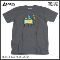 Mystery Ranch Lewis and Clark Tee Shirt เสื้อ T-Shirt ที่มีลวดลายเท่มีสไตล์ ในแบบฉบับของ Mystery Ranch