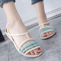 COD DSFGRTUTYIII New plastic sandals women summer versatile flat bottomed student crystal jelly shoes casual beach shoes hole shoes women