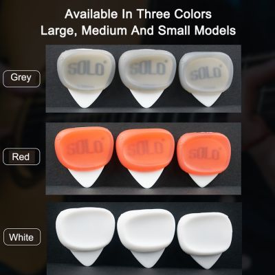 SOLO 3pcs Guitar Picks Grips Professional Guitar Posture Corrector Non Slip with Silicone Sleeve for Ukulele Gifts for Beginners Guitar Bass Accessori