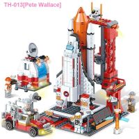 ☍▥™ Pete Wallace The shuttle rocket compatible with lego universe spacecraft boy puzzle assembles toy gifts for children