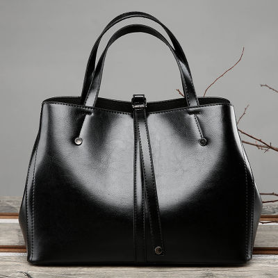 Black Classic Shoulder Bag Female Quality Leather Tote Bag nd Designer Messenger Handbags Womens Luxury Retro Crossbody Bag