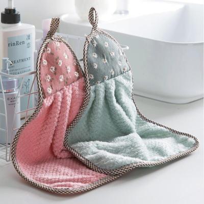 【cw】Coral Fleece Hanging Pineapple Pattern Hand Towel Thickened Dish Cloth Dish Towel kitchen Absorbent Towel Non-linting Dish Cloth ！