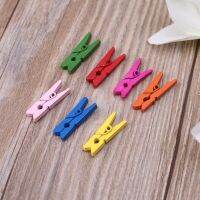 100Pcs Small Size 25mm Mini Natural Wooden Clips for Photo Paper Pegs Clothespin Craft Decoration Clips Pins Tacks