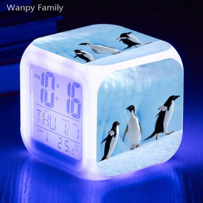 【Worth-Buy】 นาฬิกาปลุกเพนกวินแอนตาร์กติกนาฬิกาเรืองแสงอเนกประสงค์สำหรับเด็ก Led เรืองแสง7สีนาฬิกาดิจิตอลใหญ่