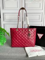 กระเป๋า GUESS WOMENS CESSILY TOTE FLAP BAG SHOPPING BAG กระเป๋าถือ กระเป๋าสะพายข้าง กระเป๋าสะพายไหล่ จุของได้เยอะ ของแท้ 100%