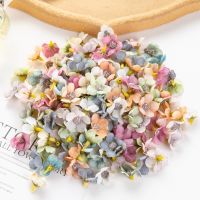 50Pcs Mini Artificial Flowers for Scrapbook Fake Sakura Diy Candy Box Wedding Party Home Decoration Christmas Wreaths Silk Daisy