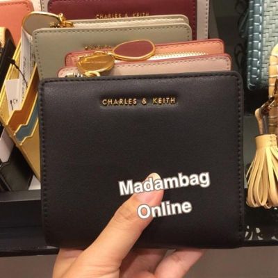 Charles Keith Clic Mini Snap on Wallet กระเป๋าสตางค์ใบสั้น