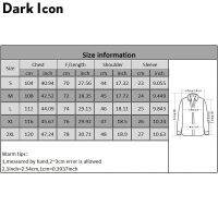 เสื้อเชิ้ตโปโลผู้ชายสีดําและสีขาวพิมพ์ลายตัวอักษร Dark Icon