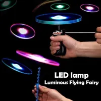 ลูกบอลไฟห้อยประดับแฟลชที่จับไฟ LED หมุนได้สำหรับเด็กเกมกลางแจ้งเรืองแสงสำหรับเด็ก T5D0