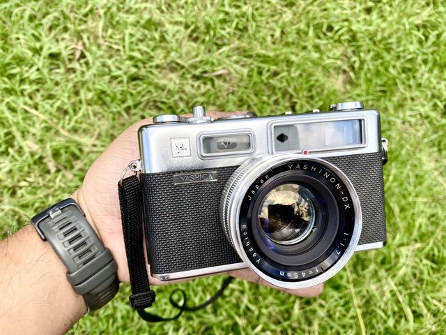 กล้องฟิล์ม-yashica-electro-35-สวยมาครบ