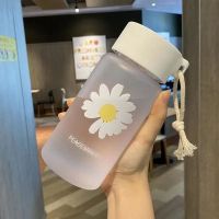 ADEDEFG ปลอดสาร BPA เดินทาง ดอกเดซี่ขนาดเล็ก 500ml โปร่งใส พลาสติก ขวดน้ำ เครื่องดื่ม เครื่องมือเดินทาง ถ้วยชา