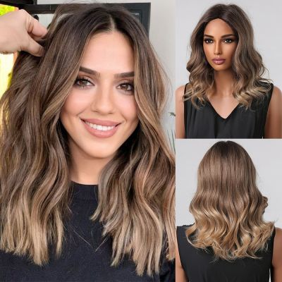 【LZ】✚  Brown Short Wavy Synthetic Wigs Medium Length Curly Wig Daily Natural Hair Wig Middle Part Cospaly Hair Heat Resistant Fiber