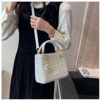 ZARAˉ large-capacity womens bag 2023 new crossbody bag summer advanced woven western-style Diana bag ladies handbag ins 2023 new