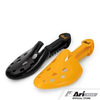 ARI SHOE TREE - BLACK/YELLOW อุปกรณ์ดันทรงรองเท้า อาริ SHOE TREE สีดำ เหลือง