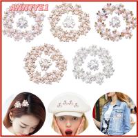 ANNTYE1 10PCS ที่เป็นประกาย เครื่องประดับหมวก รูปดอกไม้ คลิปหนีบหมวก ปุ่ม Rhinestone กิ๊บติดผมไข่มุก กระดุมมุก