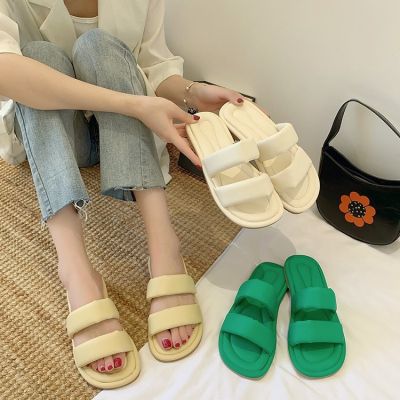 Cool slippers female outside in the summer of 2021 new web celebrity super thick bottom anti-slip leisure fashion joker fire a word procrastinates tide