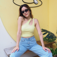 Serena Crop-Top (เสื้อครอป) - LEMON YELLOW (READY-TO-SHIP)