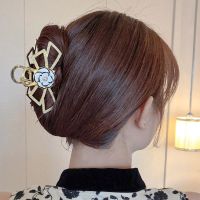 Korean flower hair accessories new camellia grab clip large pearl bow hair clip